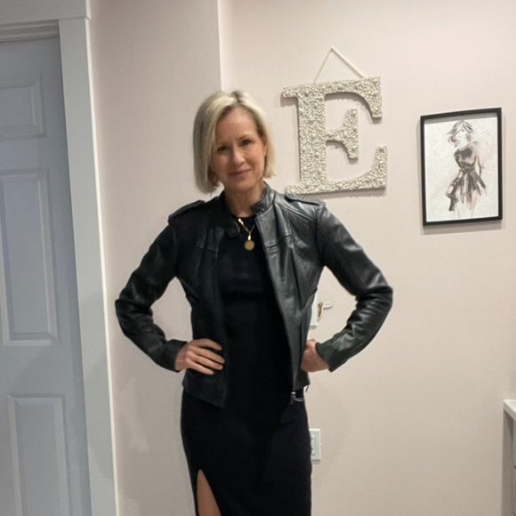 Meet your Posher, Erin - Picture 3 of 4